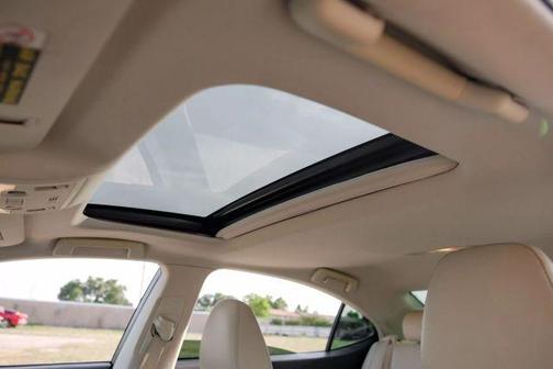 2015 Lexus ES 350 Base (A6)