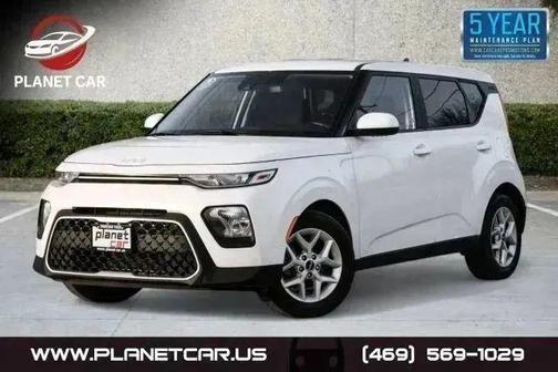 Snow White Pearl 2022 Kia Soul LX