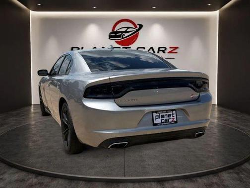 Billet Silver Metallic Clearcoat 2017 Dodge Charger SXT