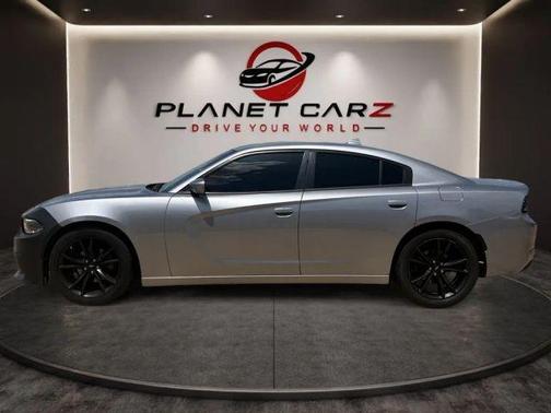 Billet Silver Metallic Clearcoat 2017 Dodge Charger SXT