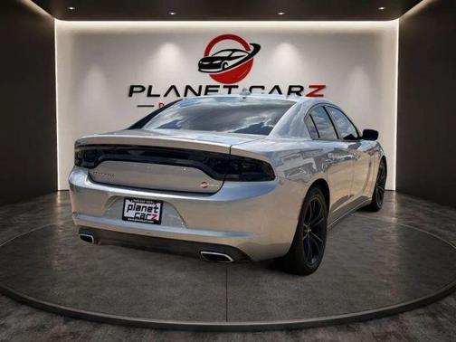Billet Silver Metallic Clearcoat 2017 Dodge Charger SXT
