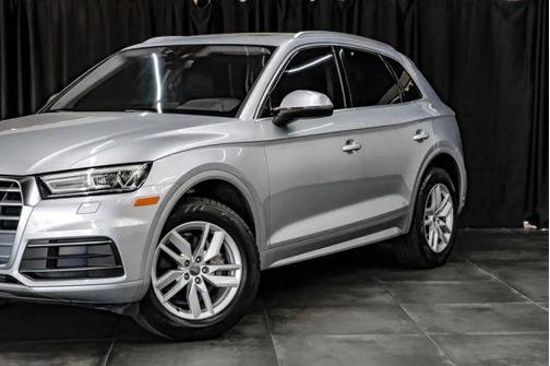 Florett Silver Metallic 2020 Audi Q5 45 Premium