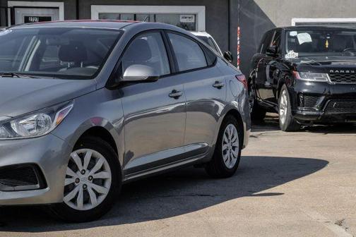 2022 Hyundai Accent SE