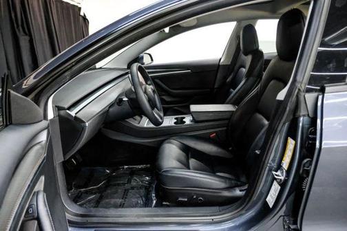 Midnight Silver Metallic 2023 Tesla Model 3 Base