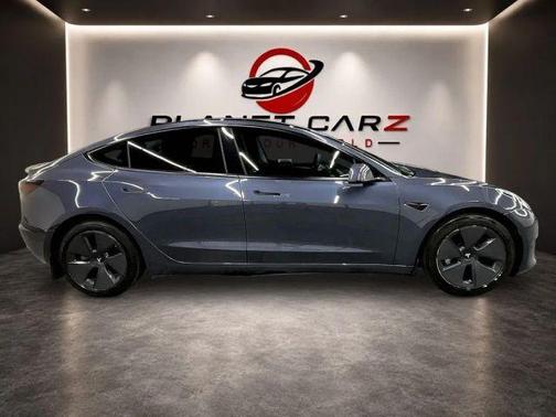 Midnight Silver Metallic 2023 Tesla Model 3 Base
