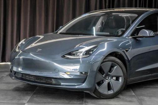 Midnight Silver Metallic 2023 Tesla Model 3 Base