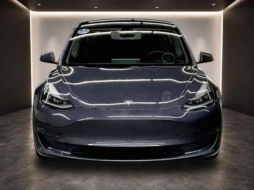Midnight Silver Metallic 2023 Tesla Model 3 Base