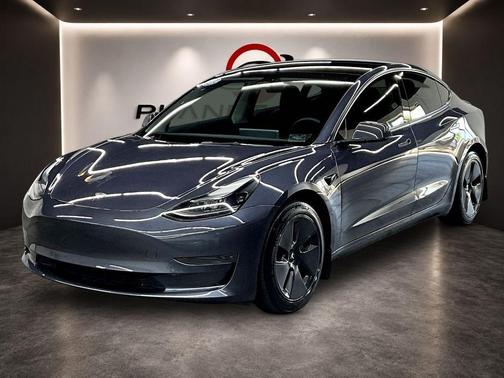 Midnight Silver Metallic 2023 Tesla Model 3 Base