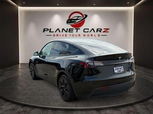 2025 Tesla Model Y Long Range