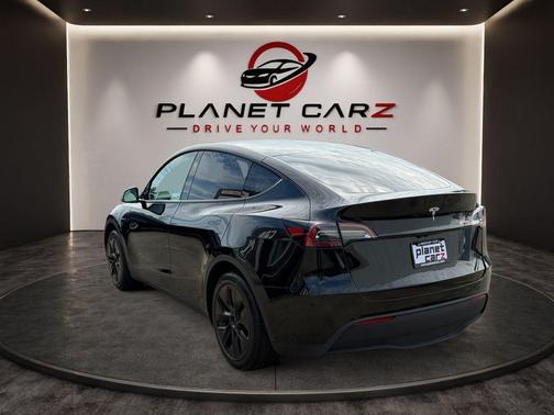 2025 Tesla Model Y Long Range