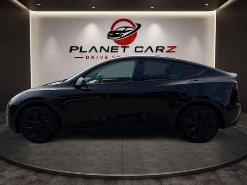 2025 Tesla Model Y Long Range
