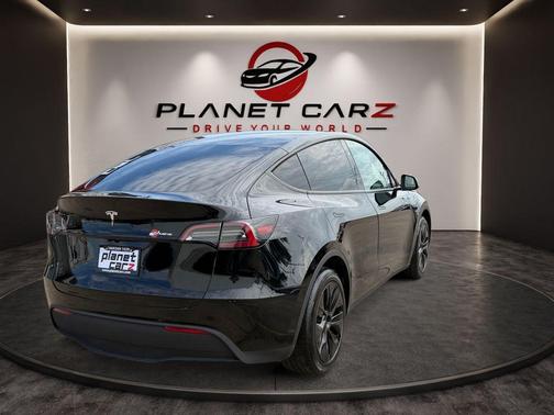 2025 Tesla Model Y Long Range