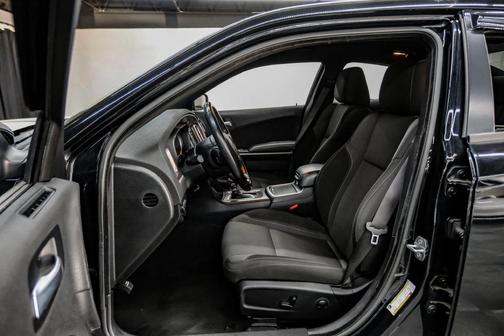 Pitch Black Clearcoat 2022 Dodge Charger SXT