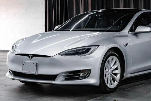 2018 Tesla Model S 75D