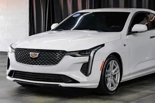 2024 Cadillac CT4 Luxury