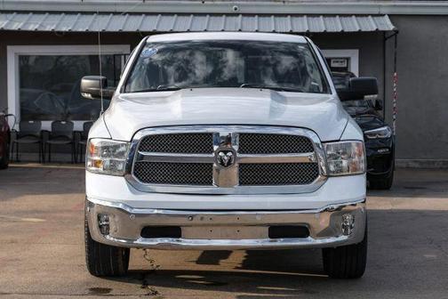 Bright White Clearcoat 2019 RAM 1500 Classic Big Horn