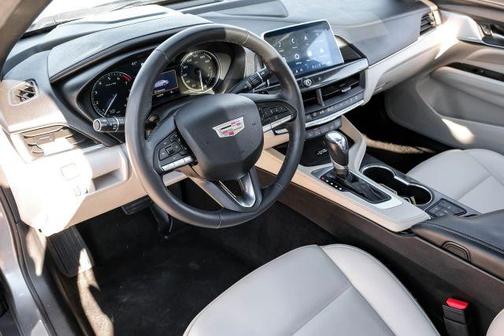 2022 Cadillac CT4 Luxury