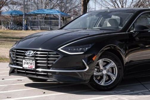 2023 Hyundai SONATA SE