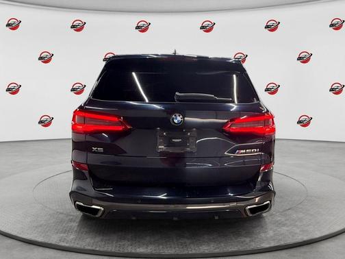 Carbon Black Metallic 2020 BMW X5 M50i