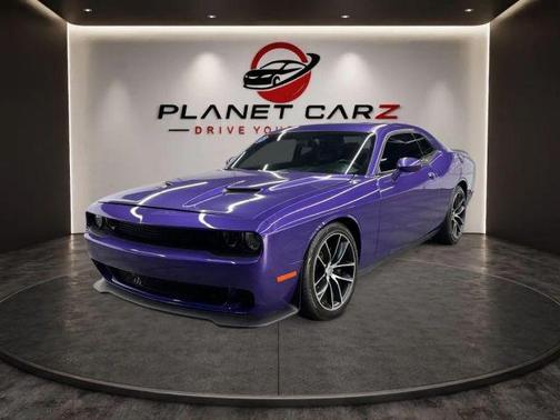 Plum Crazy Pearlcoat 2016 Dodge Challenger R/T Scat Pack