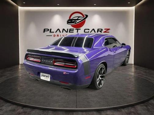 Plum Crazy Pearlcoat 2016 Dodge Challenger R/T Scat Pack