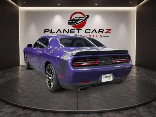 Plum Crazy Pearlcoat 2016 Dodge Challenger R/T Scat Pack