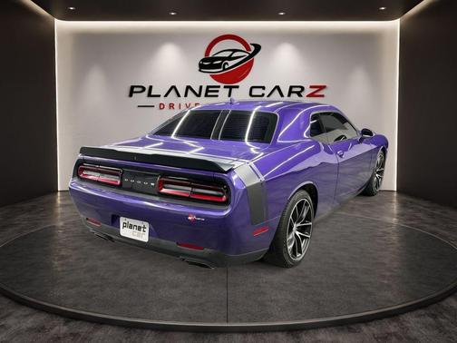 Plum Crazy Pearlcoat 2016 Dodge Challenger R/T Scat Pack