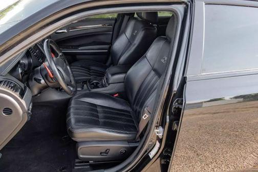 2019 Chrysler 300 S
