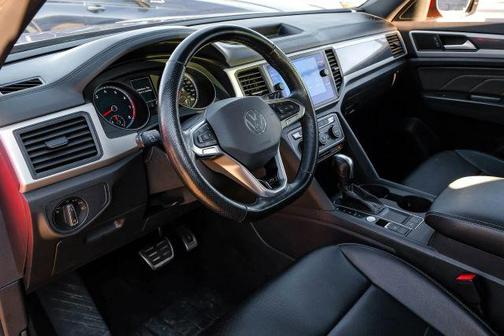 2021 Volkswagen Atlas Cross Sport 3.6L V6 SE w/Technology R-Line
