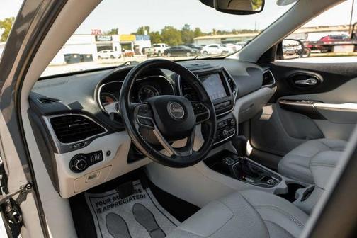 2021 Jeep Cherokee Latitude Lux