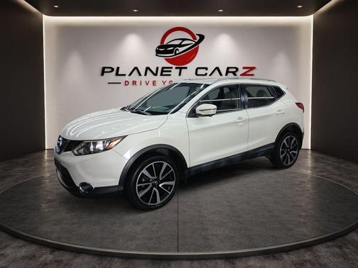 White 2018 Nissan Rogue Sport SL