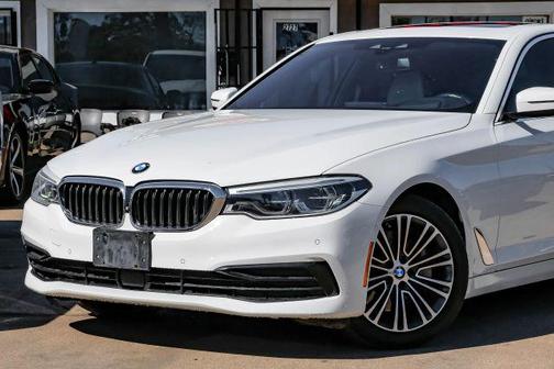 2019 BMW 540 i