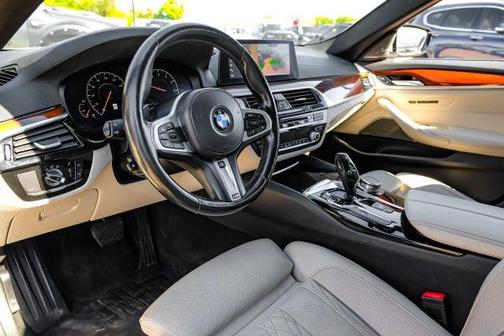 2019 BMW 540 i