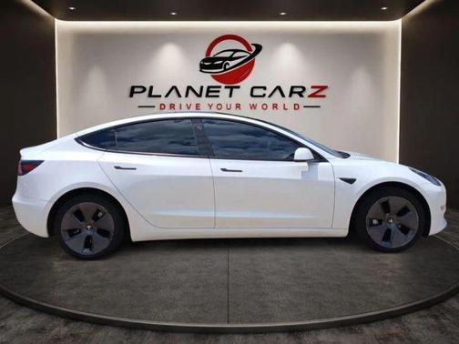 Pearl White 2023 Tesla Model 3 Base
