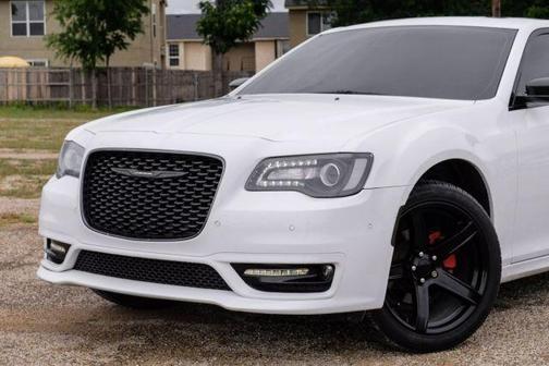 2020 Chrysler 300 S