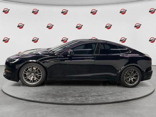 Black 2022 Tesla Model S Base