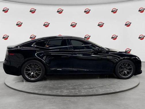 Black 2022 Tesla Model S Base