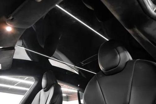 2022 Tesla Model S Base