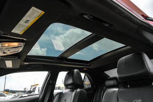 2018 Chrysler 300 S