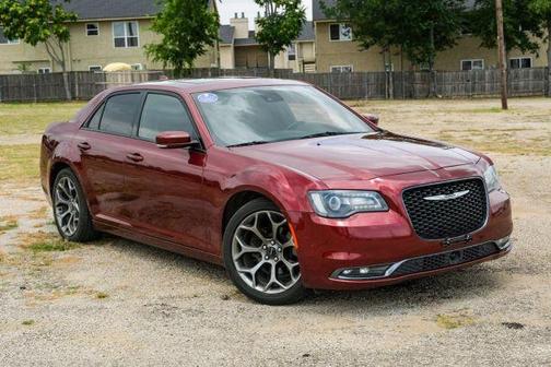2018 Chrysler 300 S