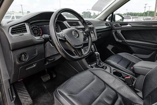 2018 Volkswagen Tiguan 2.0T SEL Premium