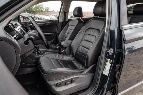 2018 Volkswagen Tiguan 2.0T SEL Premium