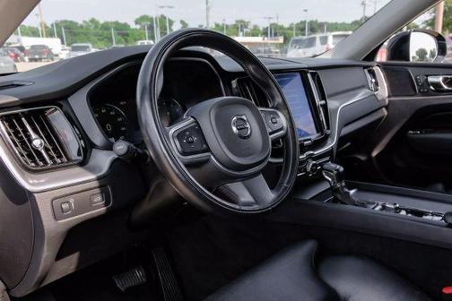 2019 Volvo XC60 T5 Momentum