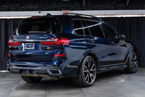 Carbon Black Metallic 2021 BMW X7 xDrive40i