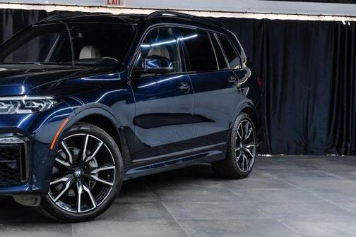 Carbon Black Metallic 2021 BMW X7 xDrive40i