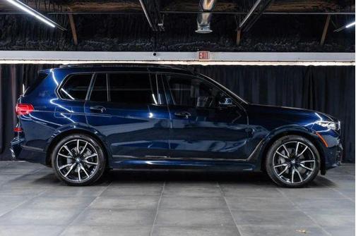 Carbon Black Metallic 2021 BMW X7 xDrive40i