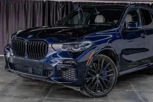 Carbon Black Metallic 2022 BMW X5 M50i