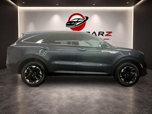 Gravity Gray 2024 Kia Sorento S