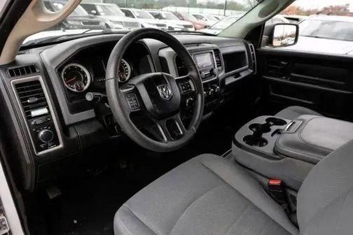 Bright White Clearcoat 2019 RAM 1500 Classic Tradesman