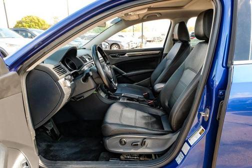 2016 Volkswagen Passat 1.8T SE